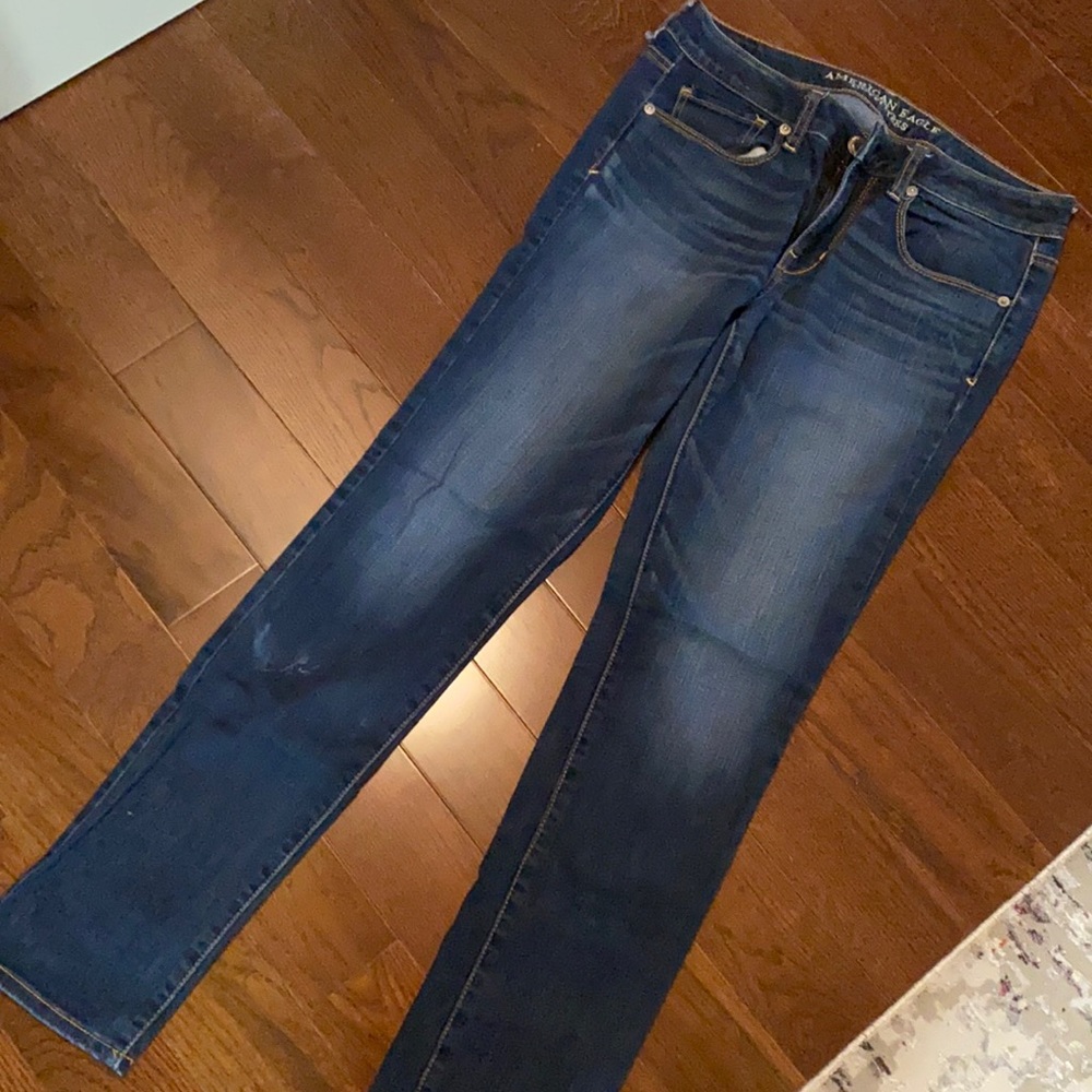 American Eagle size 8 skinny blue jeans